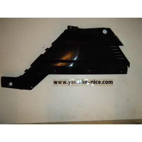 Cache laterale gauche noir pour YAMAHA BELUGA 80 de 1990