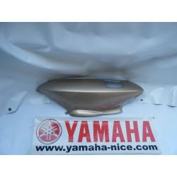 Cache laterale gauche YAMAHA MAJESTY 125 de 1998 et 1999