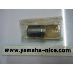 Silent bloc origine amortisseur arriere YAMAHA  YZ 80 de 1994