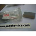 Mousse amortisseur autocolante YAMAHA ( FZR 600 GENESIS de 1989 )