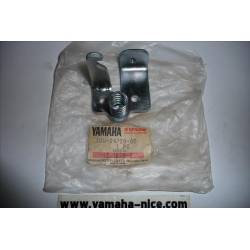 Support crochet de selle YAMAHA RD 125 1986 RD 75 1991