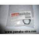 Ecrou plastique face avant YAMAHA MAJESTY 125 1999 à 2009 et XMAX 125 2006 à 2009