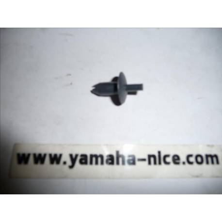 Ecrou fixation de réservoir essence YAMAHA NEOS 50 1997 à 2007 et NEOS 100 1999 à 2003