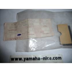 Silent bloc protège jambe YAMAHA BELUGA 50  1988 à 1990 et BELUGA 80 1990 à 1992