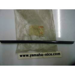 Baguette plastique laterale YAMAHA CA 50 