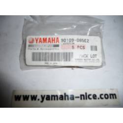 Boulon échappement origine YAMAHA