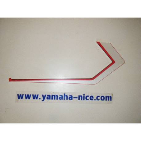 Embleme autocollant de cache de garde boue arrière droit origine YAMAHA FZS 600 2001