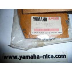 Pignon (44 dents) YAMAHA XT 600 de 1987 à 2002