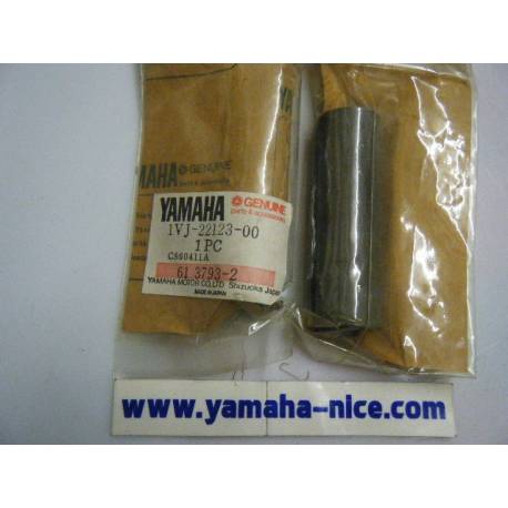 Entretoise de bras oscillant (par2) YAMAHA XT 600 de 1986 à 2002