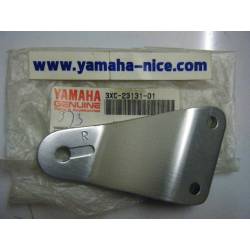 Patte / support droit de phare avant  YAMAHA XJ 600 de 1994