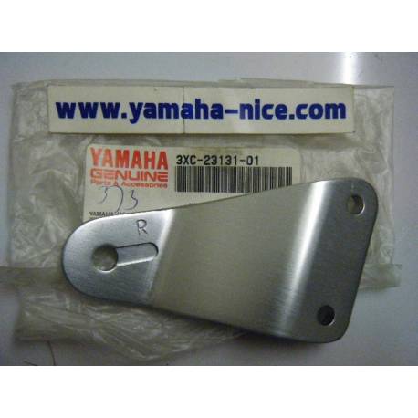 Patte / support droit de phare avant  YAMAHA XJ 600 de 1994