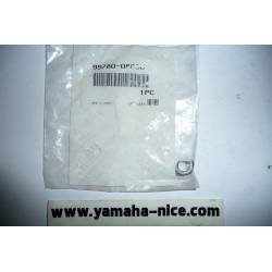 Écrou de roue arrière origine YAMAHA XJ 600 de 1997 / VMAX 1200 de 2003 et XV 250 VIRAGO de 1995 à 2002