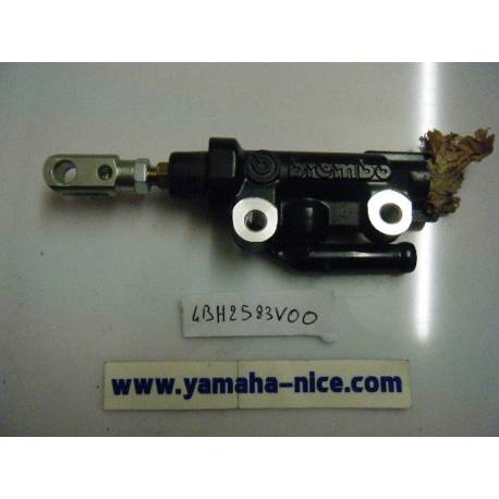Maitre cylinde BREMBO arriere complet YAMAHA GTS 1000 de 1993 à 1998