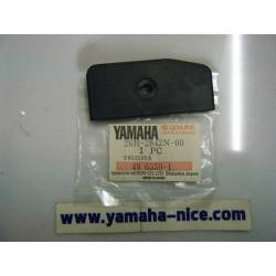 Couvercle superieur pare choc YAMAHA XVZ 1200 de 1988