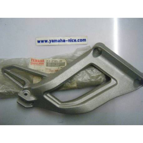 Support / platine repose pied passager droit YAMAHA XTZ 750 de 1989