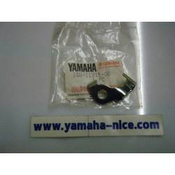 Guide / support de cable valve YAMAHA RD 125 LC de 1985 et 1986