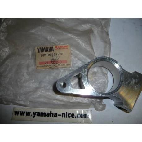 Support de demi guidon droit YAMAHA FZR 1000 de 1989 à 1990