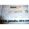 Ecrou cylindre YAMAHA XT 550 de 1982