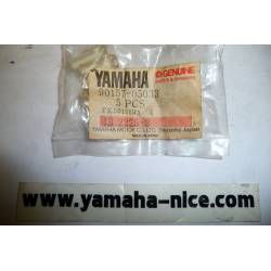 Vis plastique de pare brise origine YAMAHA pour XJ 900 de 1983