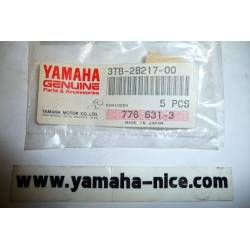 Isolant sous la selle pour YAMAHA TDM900 2005-2010 DT200 1996