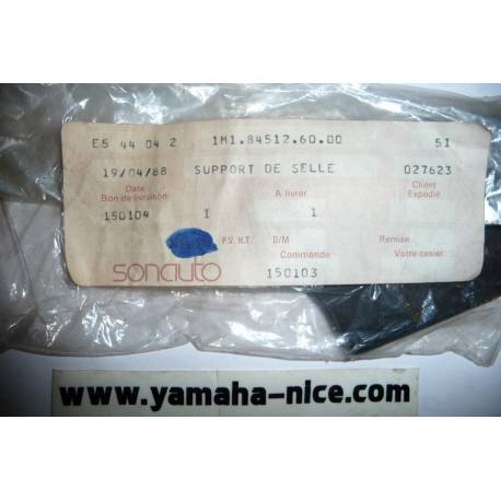 Support de selle origine YAMAHA pour YB 100 de 1987 / XS 250 de 1979