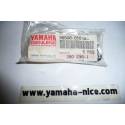 Vis origine YAMAHA type 98506-05012