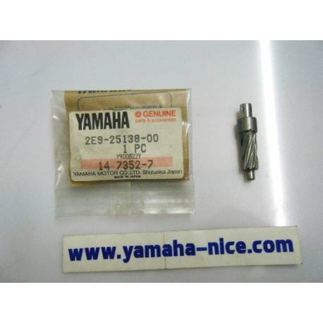 Axe / pignon entraîneur de compteur origine YAMAHA pour SH 50 MINT de 1987 à 1994