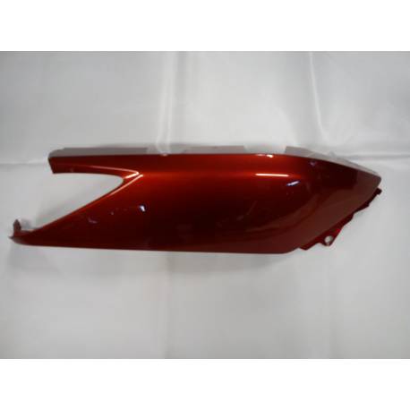Aile arriere droite couleur "RED METALLIC 5" RM5  pour X-MAX 125 2011