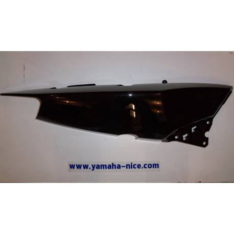 Cache arriere laterale droit noir pour  YAMAHA TMAX 500 de 2008 à 2011