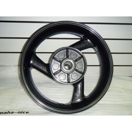 Jante arriere noir pour YAMAHA XJR 1300 de 2002